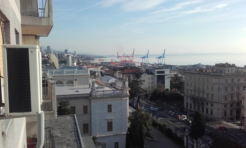 غييكا Apartment Moni المظهر الخارجي الصورة